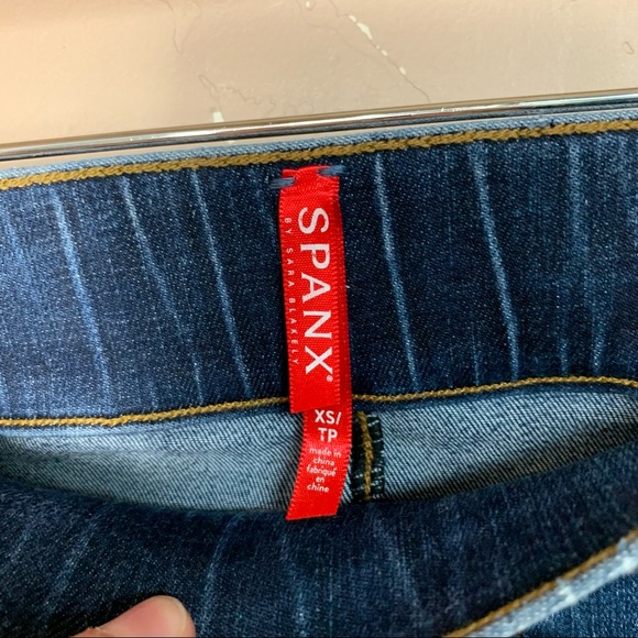 SPANX distressed stretchy skinny jeans - Picture 5 of 6